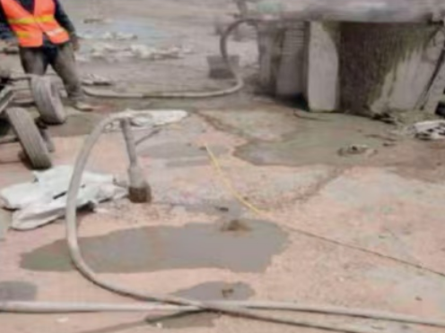 赫章水泥混凝土路面板底注浆技术 路面脱空注浆整治方案