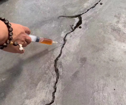 赫章混凝土裂缝修补技术详解​